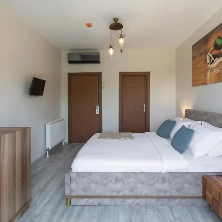 Hotel Lagun 2*